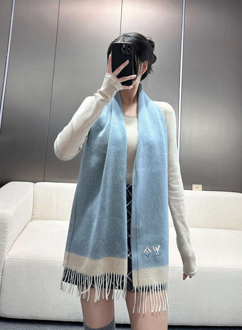 Louis Vuitton Classic Cashmere Scarf Scarf L60359