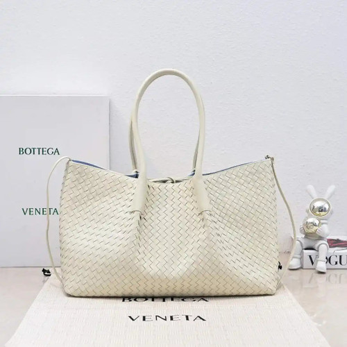 Bottega Veneta BV 817166 Medium Pinacoteca BV92108