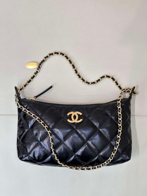 Chanel 25SS AS5528 Hobo Handbag in Lambskin Black
