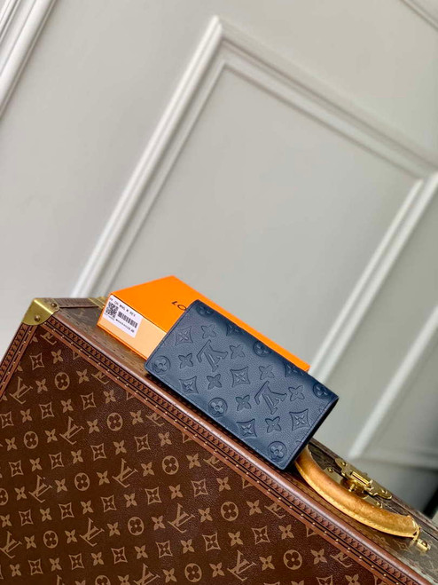 LV M66540 Louis Vuitton Brazza Wallet Navy Blue