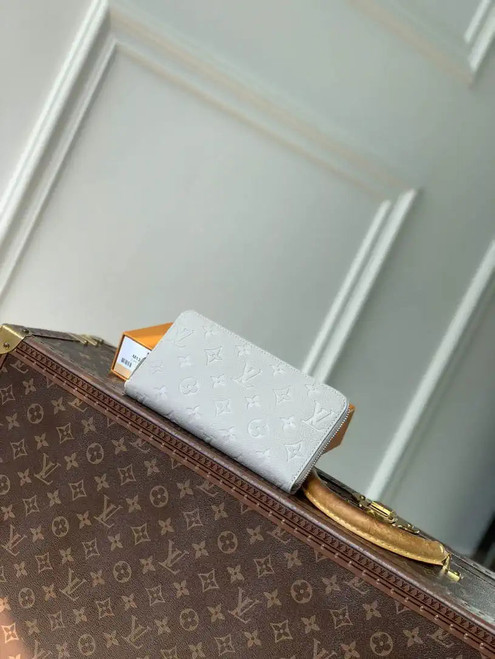 LV M13825 Louis Vuitton Zippy Wallet Gray Monogram Empreinte