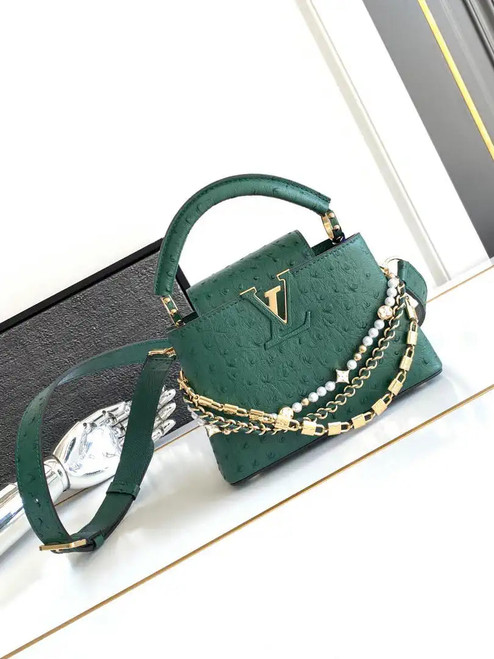 LV M87312 Louis Vuitton Ostrich Capucines Mini Green