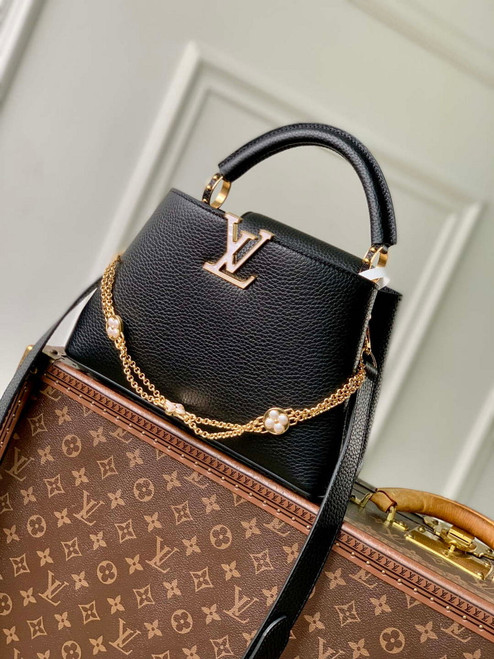 LV M25862 Louis Vuitton Capucines BB Bag Black