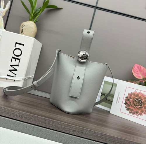 Loewe AANBBBMX02 Mini Pebble Bucket bag in soft grained calfskin Loe8012