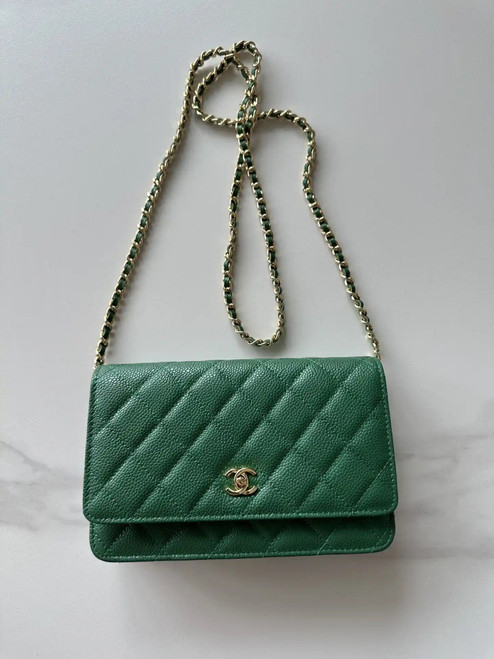 Chanel AP4241 Classic Wallet On Chain Grained Shiny Calfskin Deep Green