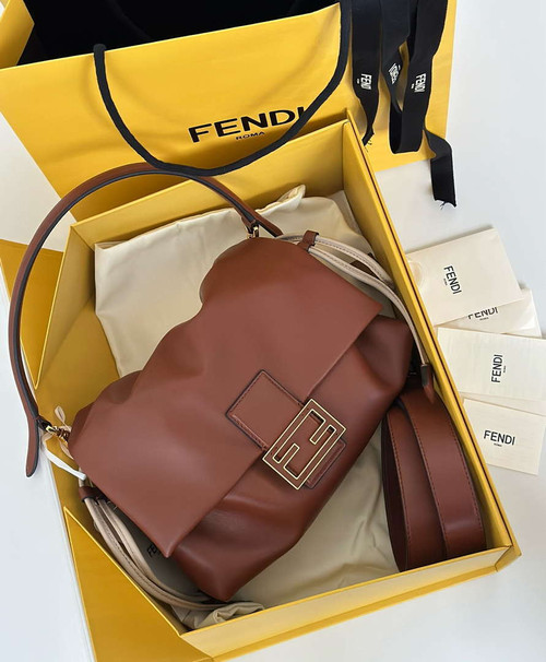 Fendi 8BR833AQ0DF1SK5 Mamma Baguette Medium Brown nappa leather bag 8677M