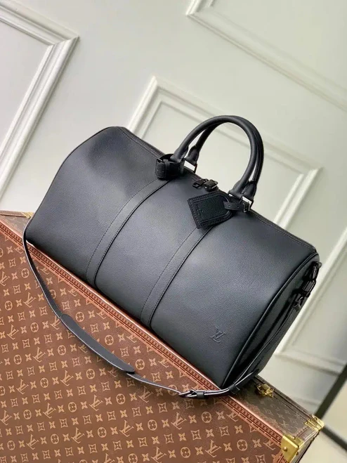 Louis Vuitton Keepall Bandoulière 50 Bag LV M26118 Black