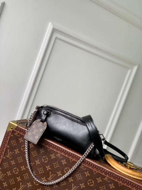 LV M14544 Louis Vuitton Pochette Vibe Handbag Black