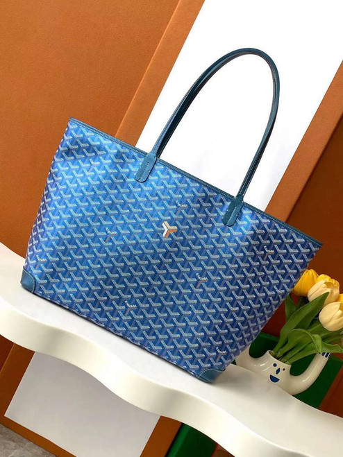 Goyard MMLTY01CL03P Artois MM Bag Pearly Blue