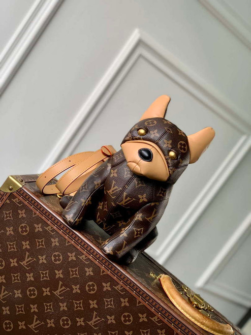 LV M12617 Louis Vuitton Pooch Bag Monogram coated canvas