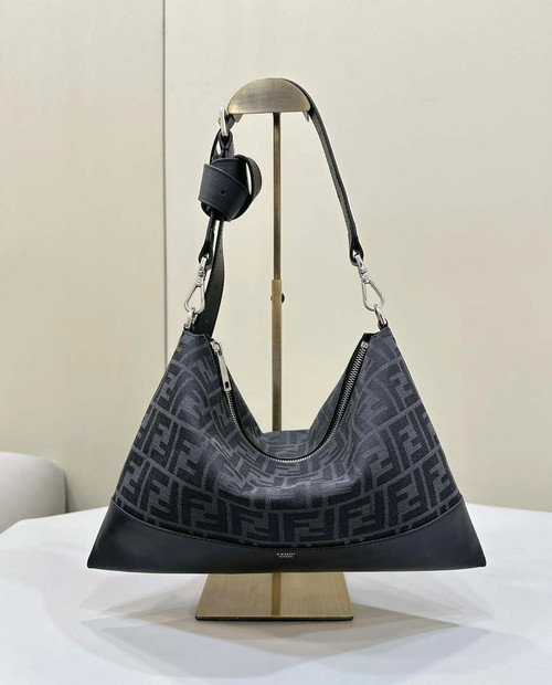 FENDI Thin Zipper Messenger Bag 7VA390 Black FF jacquard fabric bag 8631