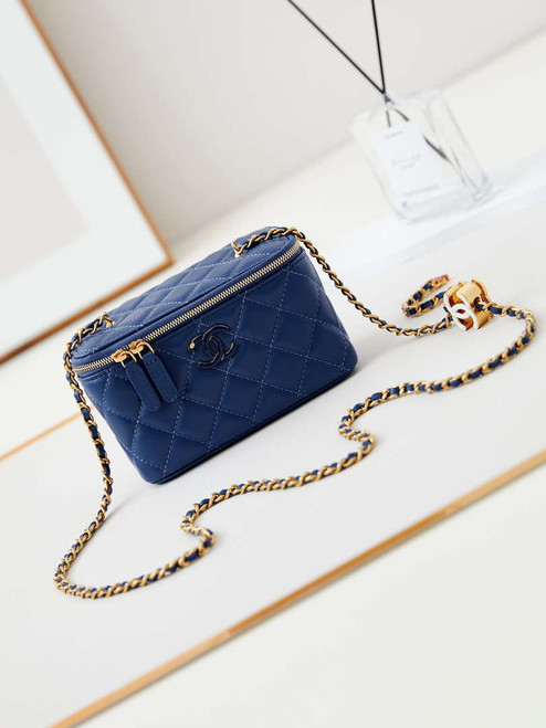 Chanel AP3940 Clutch With Chain Lambskin Vanity Box bag with Enamel buckle Blue