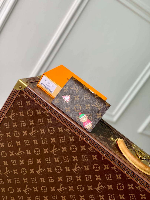LV M12219 Louis Vuitton Passport Cover Candy Red