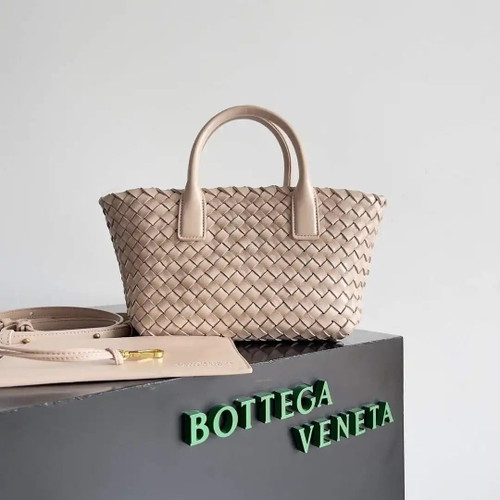 Bottega Veneta BV 709464V1OW18425 Mini Cabat Bag BV80031