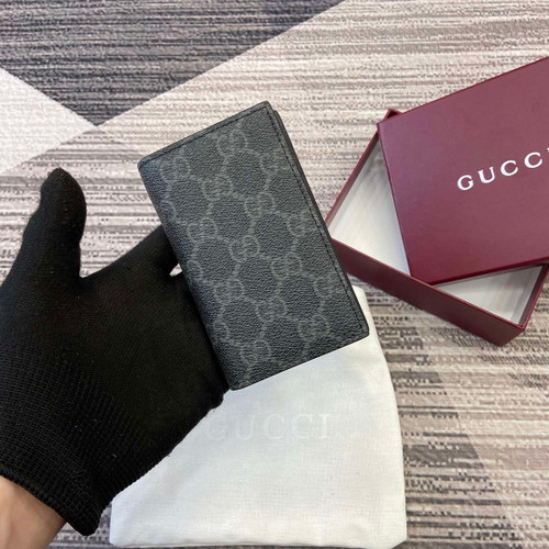 Gucci 821209 GG Emblem bi-fold card case Black