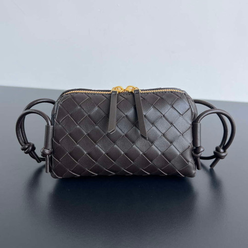 Bottega Veneta BV 794258VCPP18425 Concert Pouch BV92052