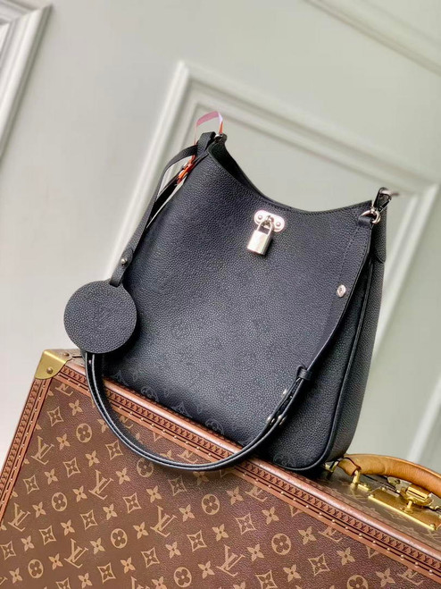 Louis Vuitton LV M14618 All Around MM Bag Black