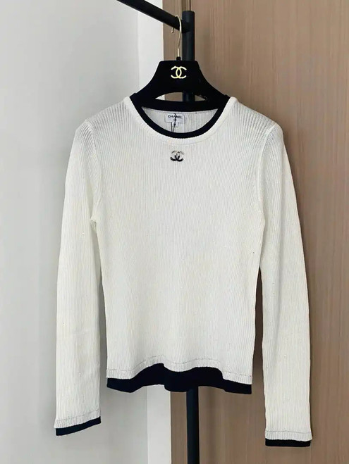 Chanel Women Wool long sleeves Sweater CC6924