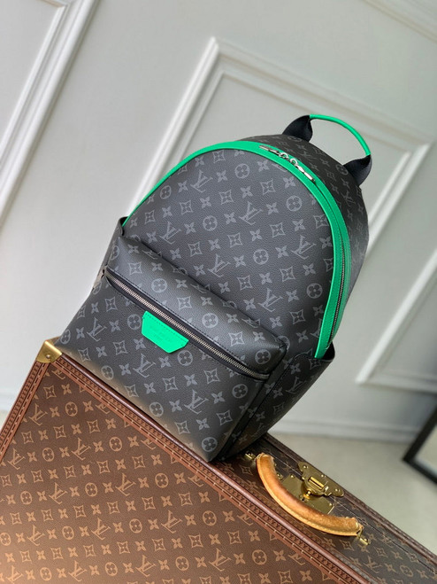 LV M25887 Louis Vuitton Discovery Backpack PM Bamboo Green