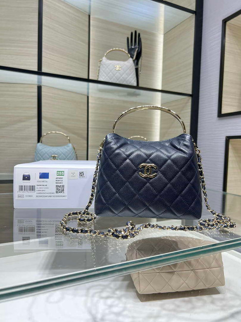 Chanel 25SS Crush With handle box Bag Lambskin AP4591 Navy Blue