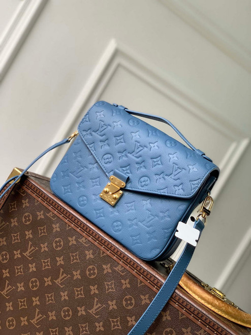 Louis Vuitton LV M27357 Pochette Métis Bag Blue Jean