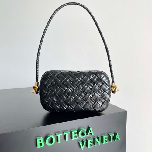 Bottega Veneta BV 717623 Knot Small Handbag With Strap BV10121