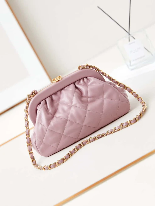 Chanel AS4717 Clutch Lambskin Light Pink