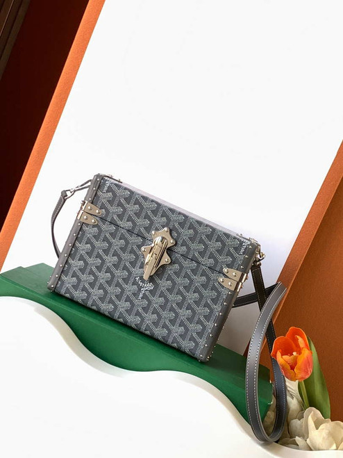Goyard CASSETPMLTY01CL03O Cassette Trunk Bag  Ga16085