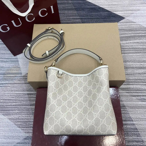 Gucci 815118 GG Emblem small bucket bag beige and white fabric