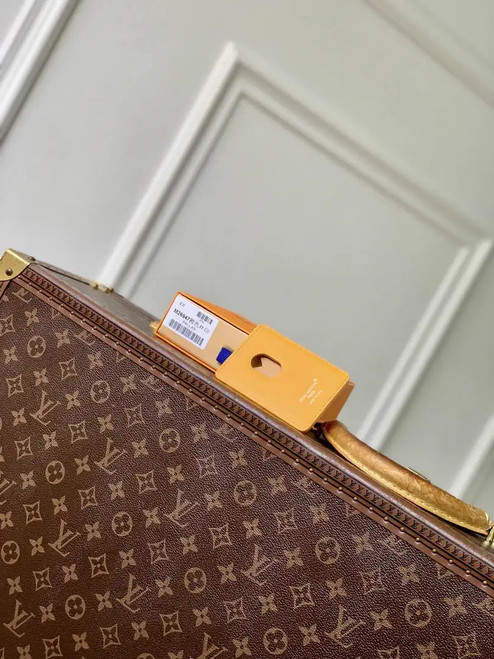 Louis Vuitton LV M26947 Magnetic Card Holder Monogram Heritage Safran Yellow