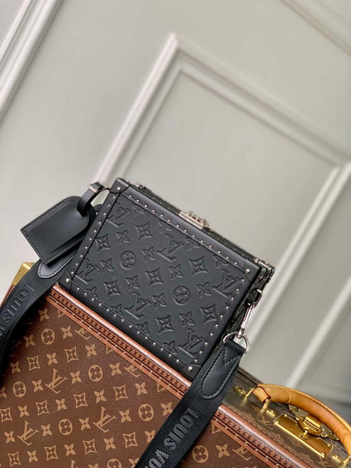LV M12876 Louis Vuitton Clutch Box Black