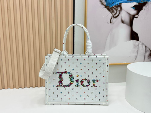 Dior M1354PEHR_M28I Medium Dior Book Tote with Strap  M9715