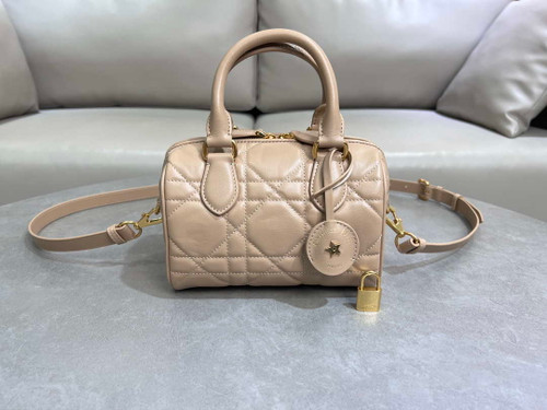 Dior M1364 Dior Groove 20 Bag Dusty Ivory Macrocannage Calfskin