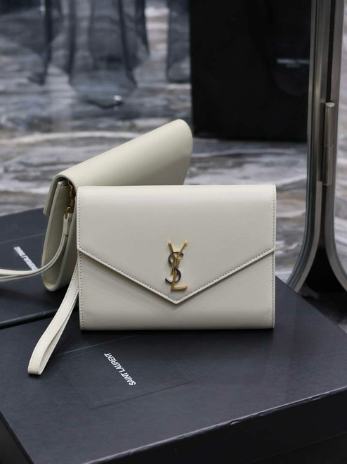 YSL 617662 Cassandre Matelassé Flap pouch in White leather