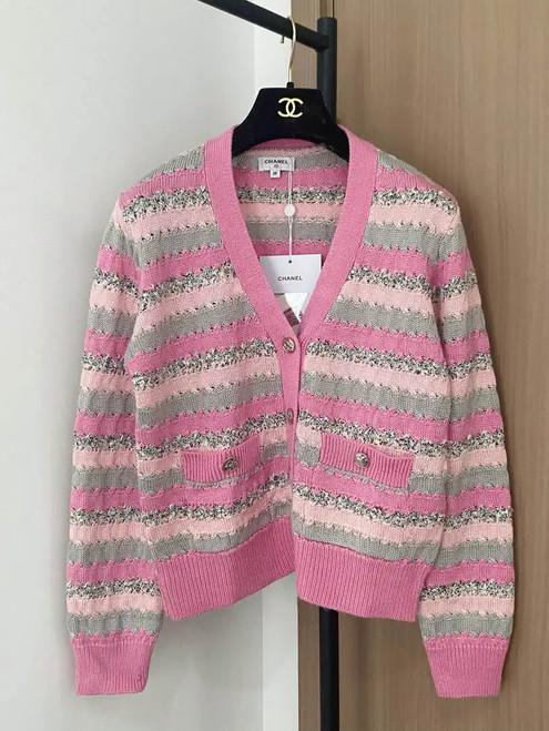 Chanel Women V-neck cardigan Sweater CC69203