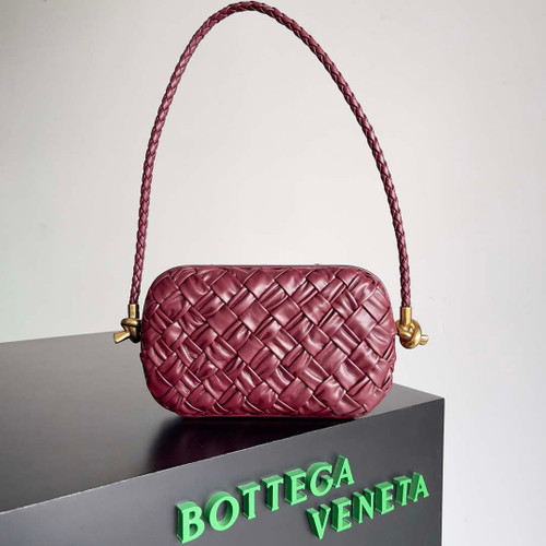 Bottega Veneta BV 717623 Knot Small Handbag With Strap BV10120