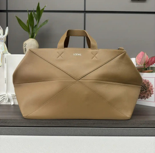 Loewe B510PFMX01 XXL Puzzle Fold tote in shiny calfskin Apricot