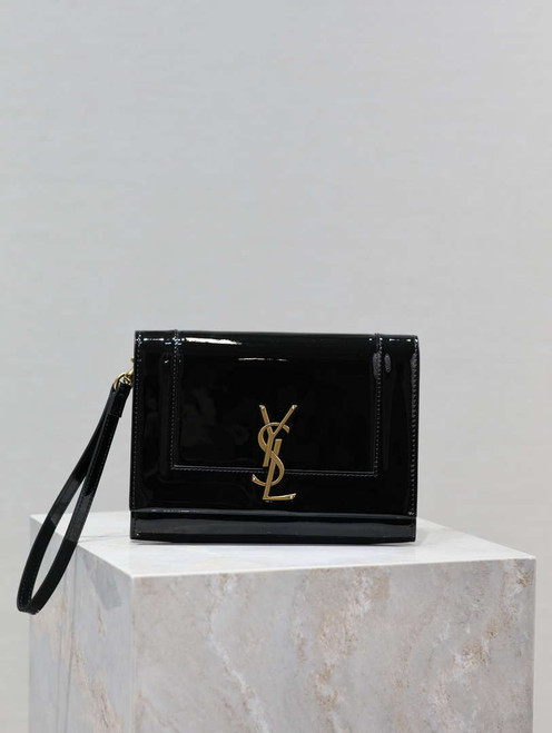 YSL 617662 Cassandre Matelassé Flap pouch in Black Patent leather