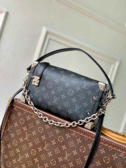 LV M26226 Louis Vuitton Side Trunk MM East West Bag Black