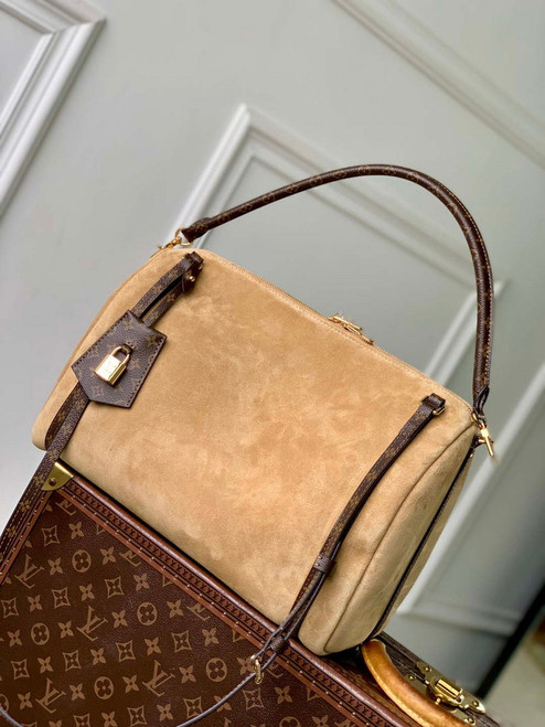 LV M26358 Louis Vuitton Express MM Bag Hazelnut Brown