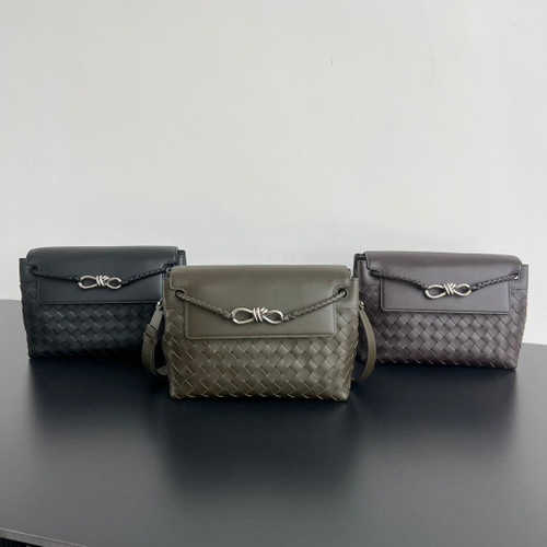 Bottega Veneta BV 815781V2HLD1208 Small Andiamo Messenger Green