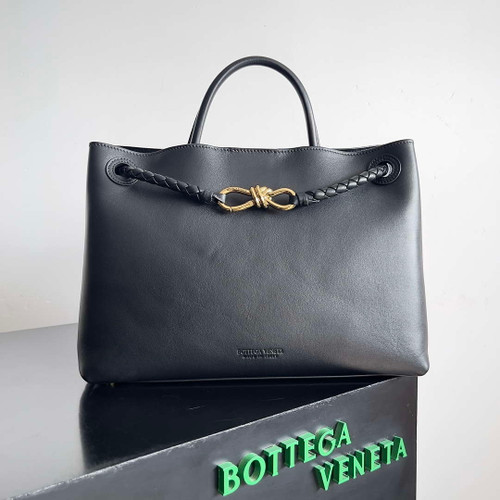 Bottega Veneta BV 810214 Meduim Andiamo bag BV9032