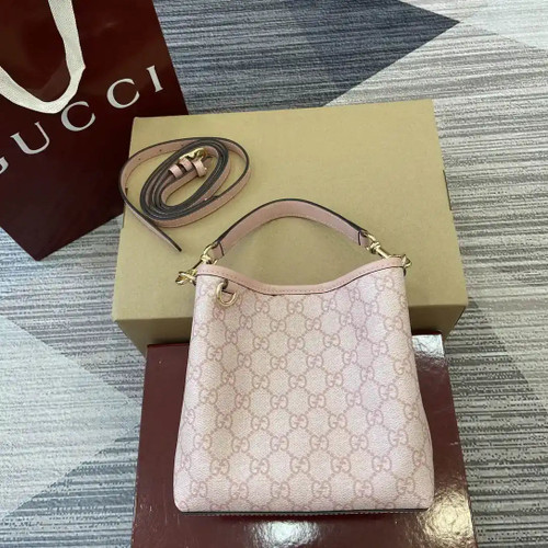 Gucci 815118 GG Emblem small bucket bag Pink fabric