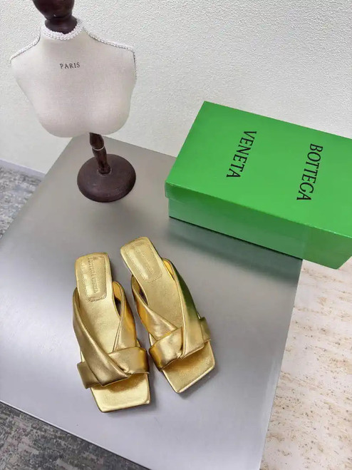 BV 837897 Bottega Veneta Riva Flat Mule Shoes BV5808
