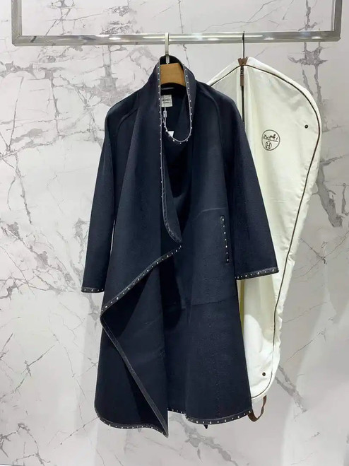 Hermes Women Loose-fitting cashmere coat with leather and rivet H33348