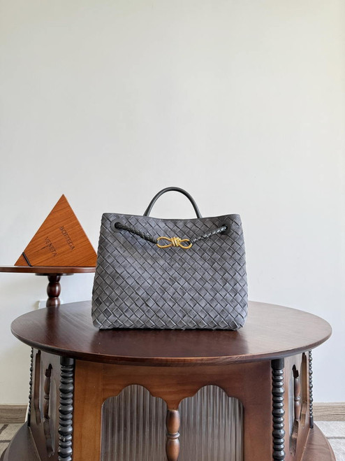Bottega Veneta BV 766016 Medium Andiamo Suede BV90129