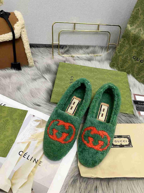 Gucci 646225 Women's slide sandal with Interlocking G G80313
