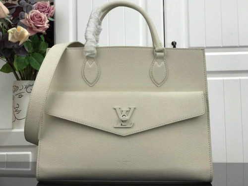 LV M55846 Louis Vuitton Lockme Tote MM Leathers M55818 Bag White - luxibagsmall
