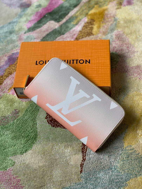 LV M80359 Louis Vuitton Zippy Wallet Mist Gray
