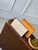 LV M81049 Louis Vuitton Sarah Wallet Matcha green
